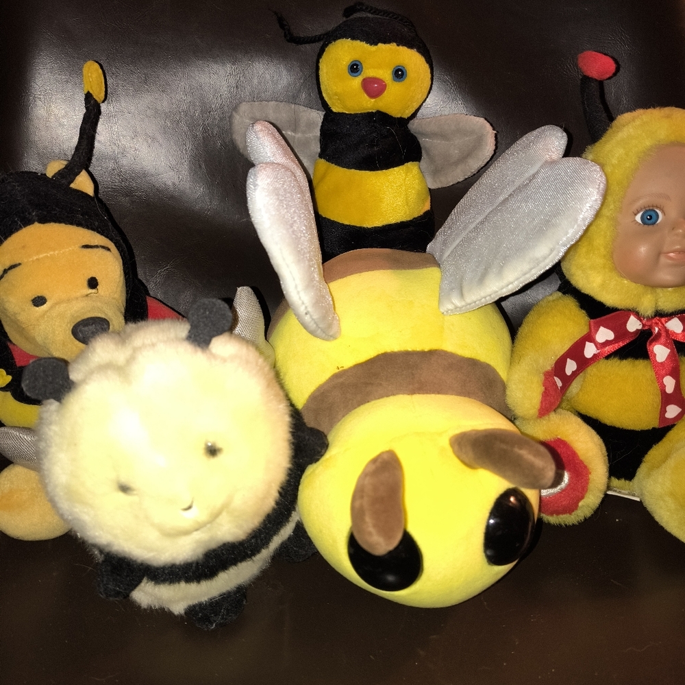 A Collection Of Plush Beez..5 Some Vintage